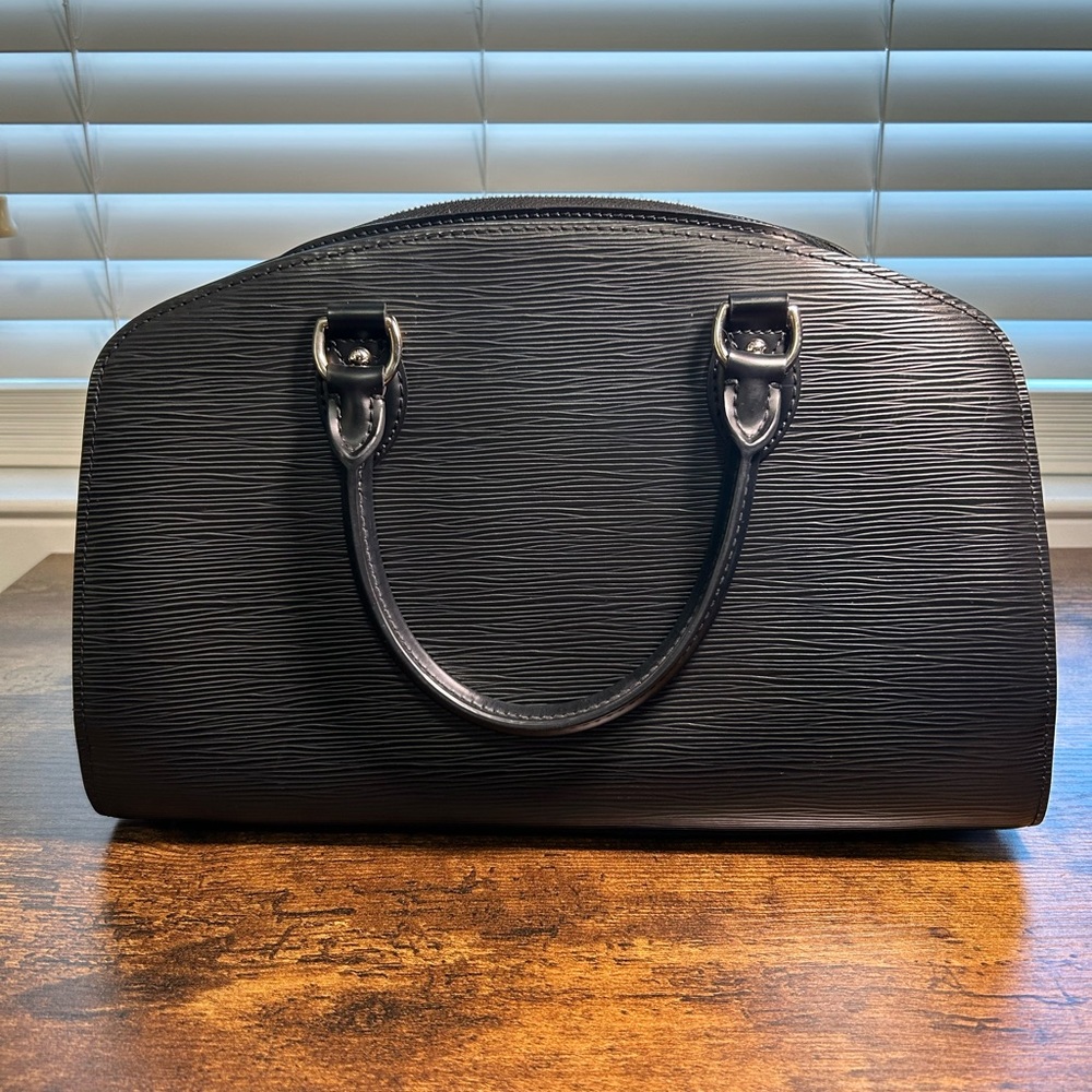 Louis Vuitton Black Epi Jasmine Purse
